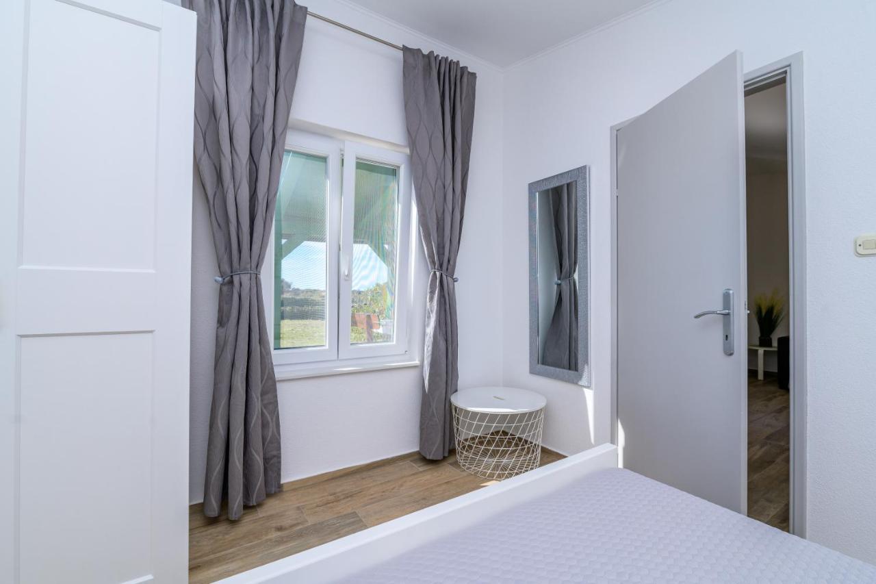 Krcina Holiday Home Cres Exteriér fotografie